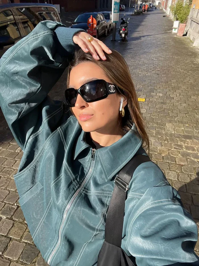 Freja – Giacca oversize a contrasto con vestibilità alla moda